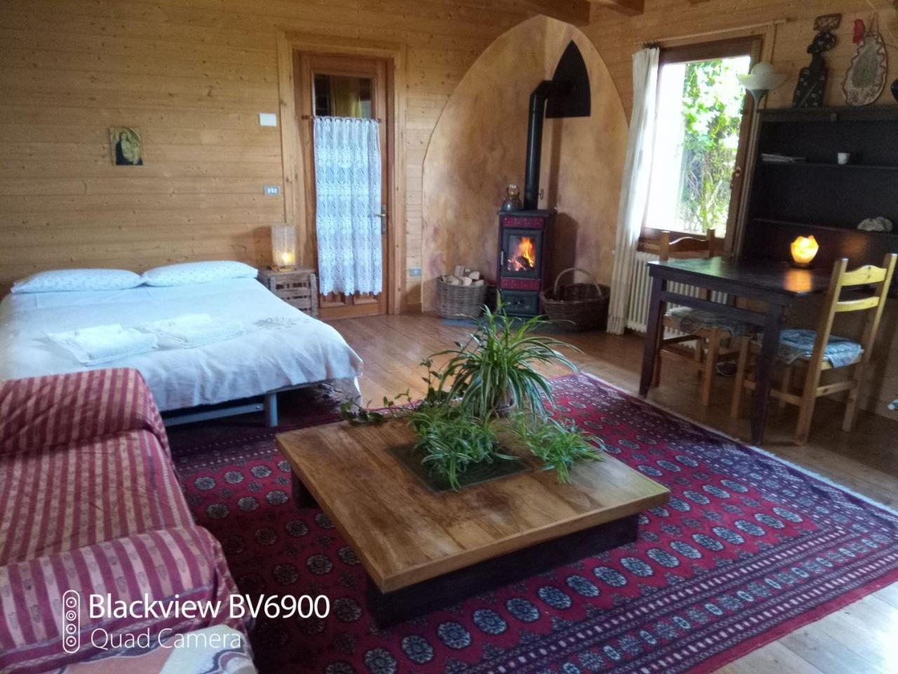 Bioagriturismo Vegan Campo Di Cielo 세시오마지오레 외부 사진